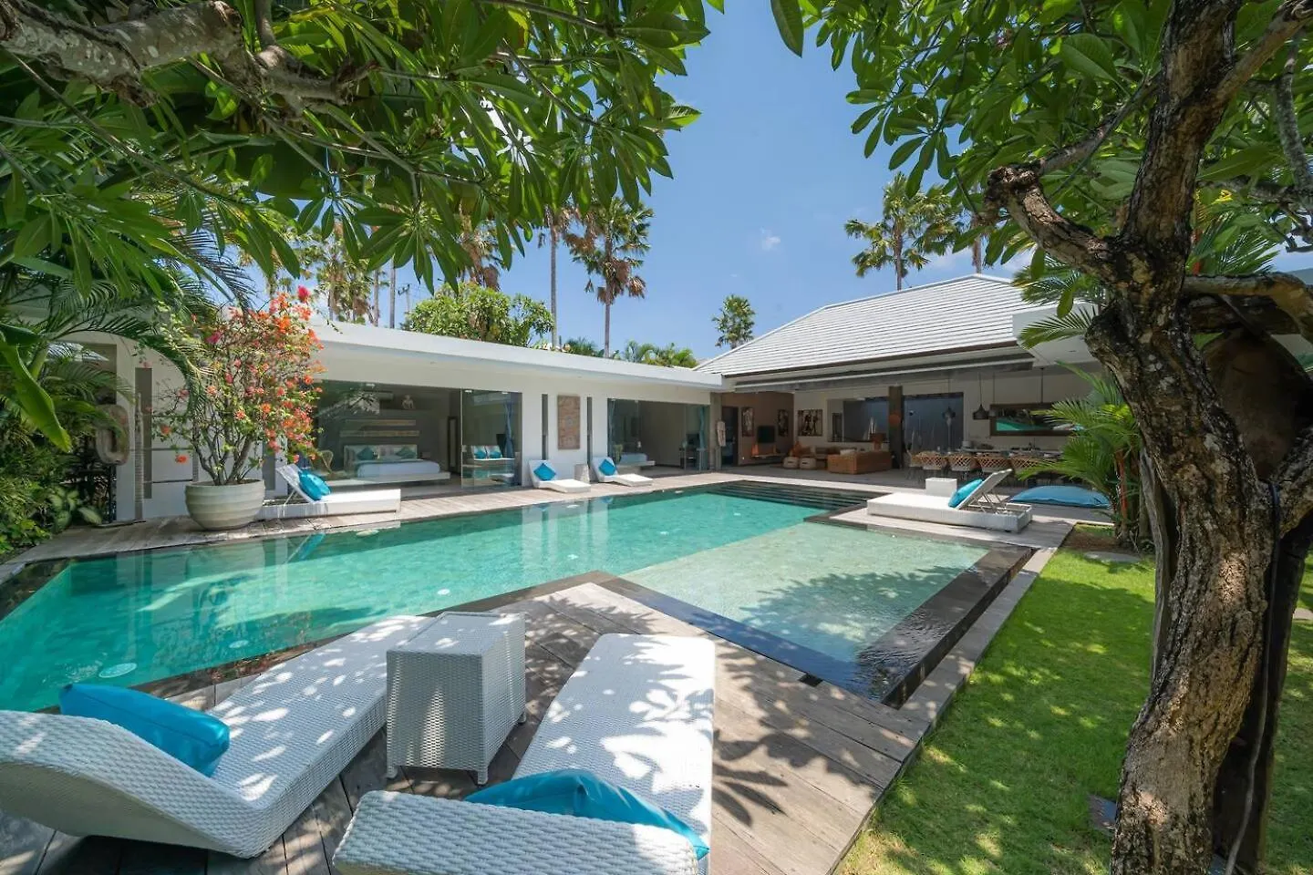 4 Bedroom Villa With Pool, Central Location Seminyak אינדונזיה