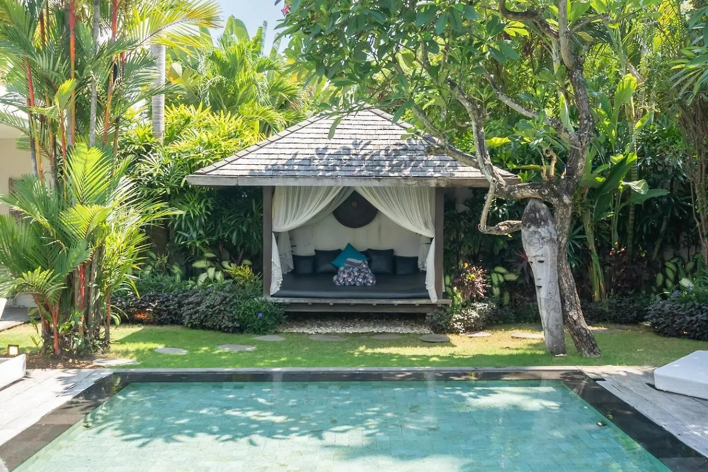 4 Bedroom Villa With Pool, Central Location Seminyak